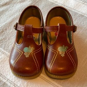 Toddler Girl Size 4 Cute Vintage Brown Shoes